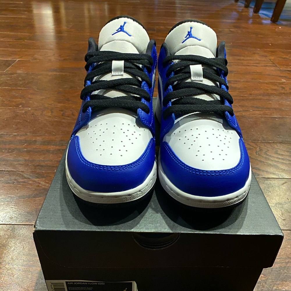 Jordan 1 low Game Royal 7youth 8.5 Womens